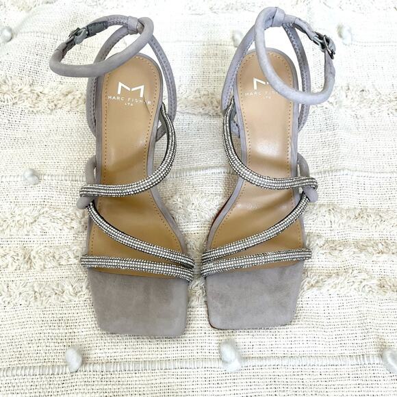 NWT Marc Fisher Debbie Sandal heels in taupe size 6 - Picture 4 of 9